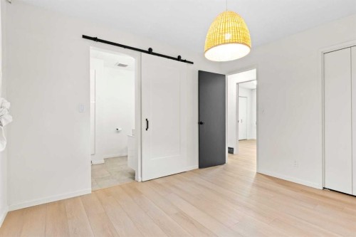 5467 Dalrymple Crescent Nw, Calgary, AB - Indoor Photo Showing Other Room