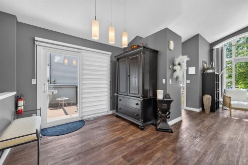 79 Cranberry Square Se, Calgary, AB - Indoor