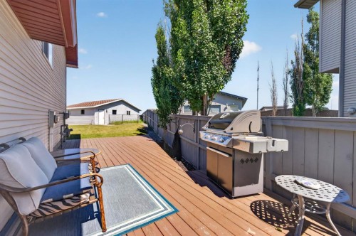 79 Cranberry Square Se, Calgary, AB - Outdoor With Exterior