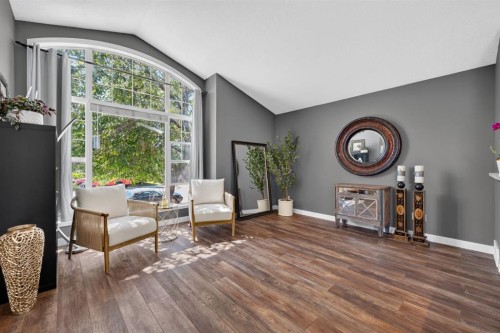 79 Cranberry Square Se, Calgary, AB - Indoor