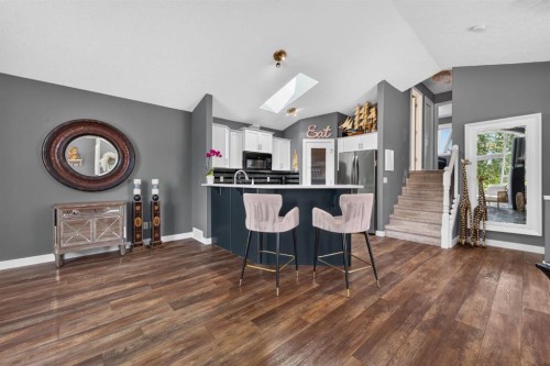 79 Cranberry Square Se, Calgary, AB - Indoor