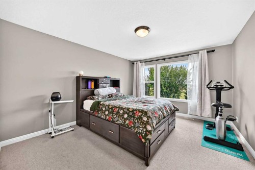 153 Cranleigh Bay Se, Calgary, AB 