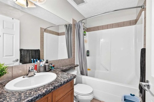 153 Cranleigh Bay Se, Calgary, AB 