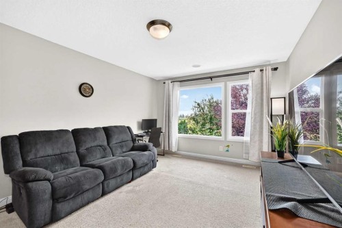 153 Cranleigh Bay Se, Calgary, AB 
