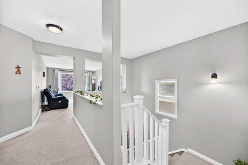 153 Cranleigh Bay Se, Calgary, AB 