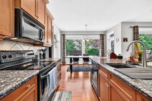153 Cranleigh Bay Se, Calgary, AB 