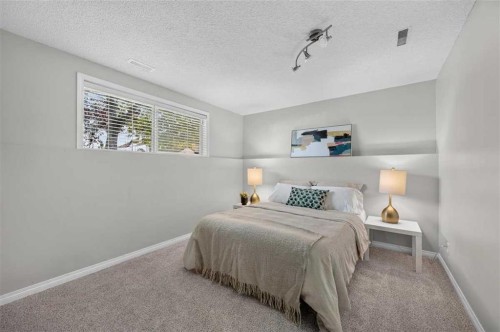 307 Covehaven View Ne, Calgary, AB - Indoor Photo Showing Bedroom