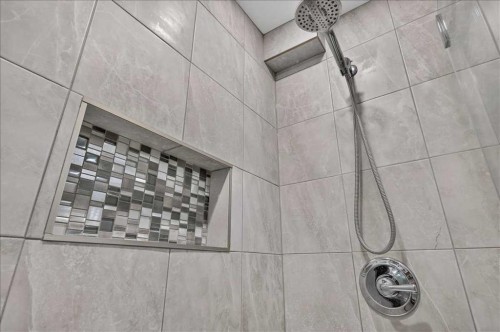 1017 Brightoncrest Common Se, Calgary, AB - Indoor Photo Showing Bathroom