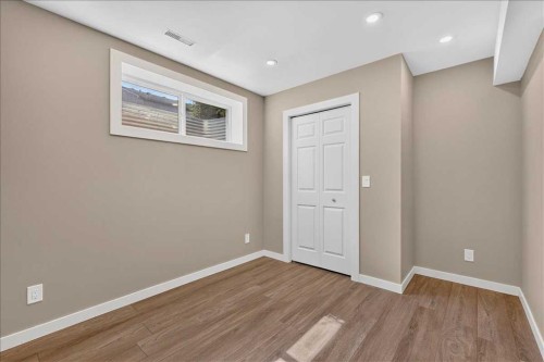 1017 Brightoncrest Common Se, Calgary, AB - Indoor Photo Showing Other Room