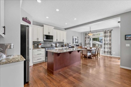 1017 Brightoncrest Common Se, Calgary, AB - Indoor Photo Showing Kitchen With Upgraded Kitchen