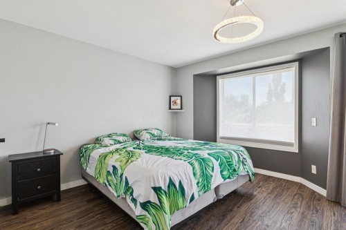 19 Covington Close Ne, Calgary, AB - Indoor Photo Showing Bedroom