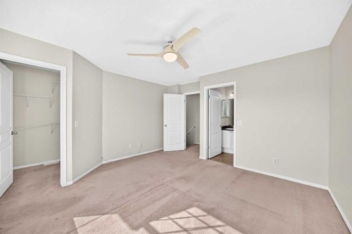 321 Elgin Point Se, Calgary, AB - Indoor Photo Showing Other Room