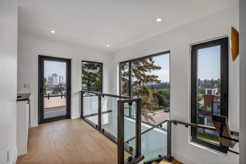 1-2703 Erlton Street Sw, Calgary, AB - Indoor Photo Showing Other Room