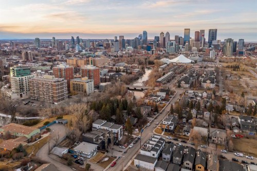 1-2703 Erlton Street Sw, Calgary, AB - Outdoor With View