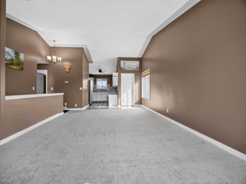 285 Fresno Place Ne, Calgary, AB - Indoor Photo Showing Other Room