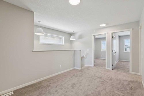 471 Hotchkiss Manor Se, Calgary, AB - Indoor Photo Showing Other Room