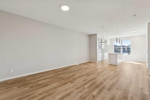 471 Hotchkiss Manor Se, Calgary, AB - Indoor