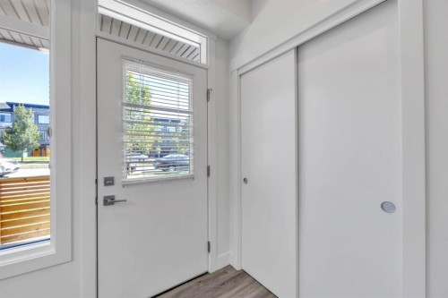 19625 45 Street Se, Calgary, AB - Indoor Photo Showing Other Room
