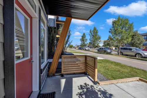 19625 45 Street Se, Calgary, AB - Outdoor