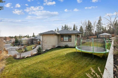 215 Patton Court Sw, Calgary, AB - Outdoor