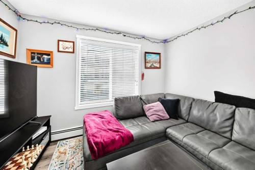 2314-4641 128 Avenue Ne, Calgary, AB - Indoor Photo Showing Living Room