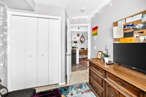 2314-4641 128 Avenue Ne, Calgary, AB - Indoor Photo Showing Other Room