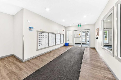 2314-4641 128 Avenue Ne, Calgary, AB - Indoor Photo Showing Other Room