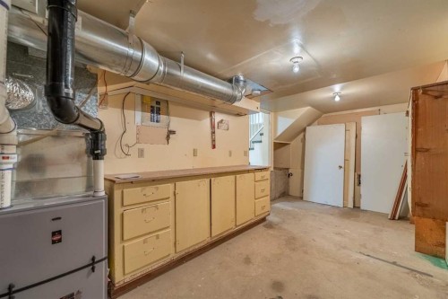 106 Elma Street West, Okotoks, AB - Indoor