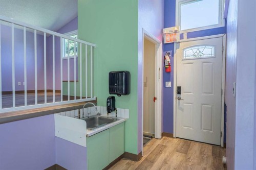 106 Elma Street West, Okotoks, AB - Indoor