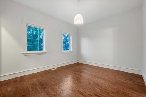 1910 29 Avenue Sw, Calgary, AB - Indoor Photo Showing Other Room