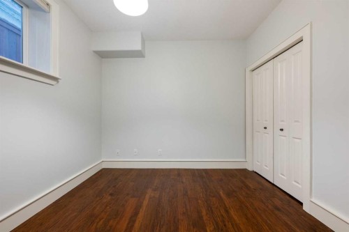1910 29 Avenue Sw, Calgary, AB - Indoor Photo Showing Other Room