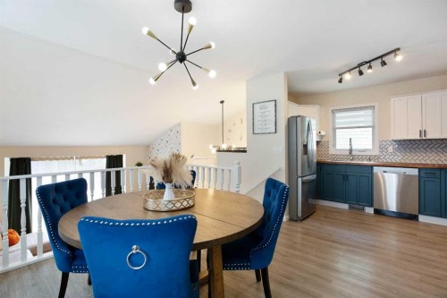 5 Shawglen Court Sw, Calgary, AB - Indoor Photo Showing Dining Room