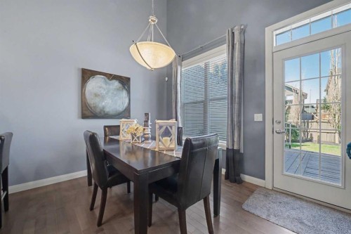 59 Evanswood Circle Nw, Calgary, AB - Indoor Photo Showing Dining Room