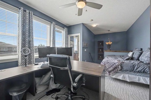 59 Evanswood Circle Nw, Calgary, AB - Indoor Photo Showing Office