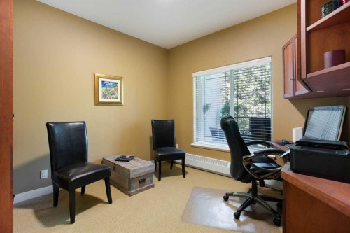 405-10 Discovery Ridge Close Sw, Calgary, AB - Indoor Photo Showing Office