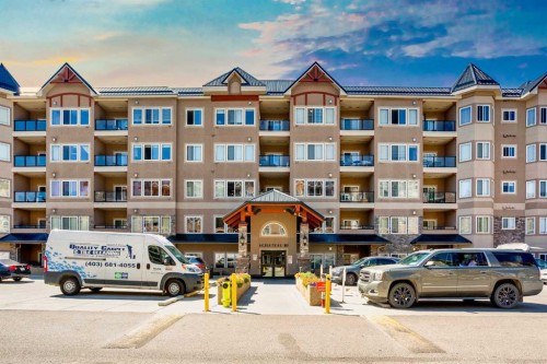 405-10 Discovery Ridge Close Sw, Calgary, AB - Outdoor With Facade