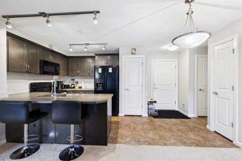 3307-402 Kincora Glen Road Nw, Calgary, AB - Indoor Photo Showing Kitchen