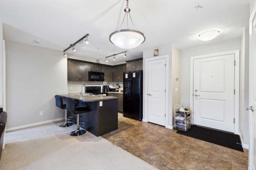 3307-402 Kincora Glen Road Nw, Calgary, AB - Indoor Photo Showing Kitchen