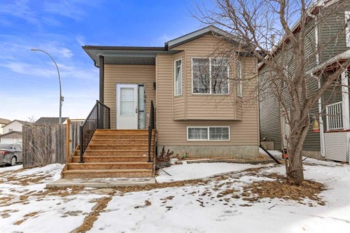 102 Martin Crossing Grove Ne, Calgary, AB - Outdoor
