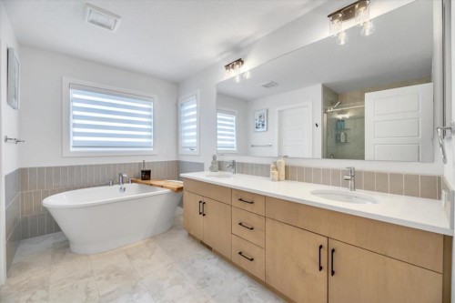77 Versant Point Sw, Calgary, AB - Indoor