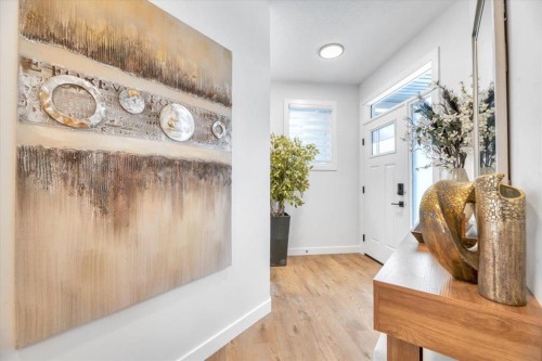 77 Versant Point Sw, Calgary, AB - Indoor Photo Showing Other Room