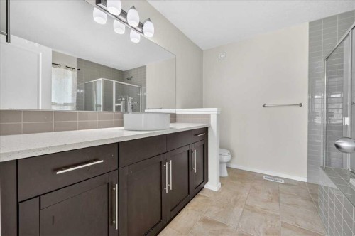 42 Nolancrest Rise Nw, Calgary, AB - Indoor Photo Showing Bathroom