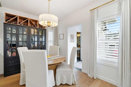 1076 Prestwick Circle Se, Calgary, AB - Indoor Photo Showing Dining Room
