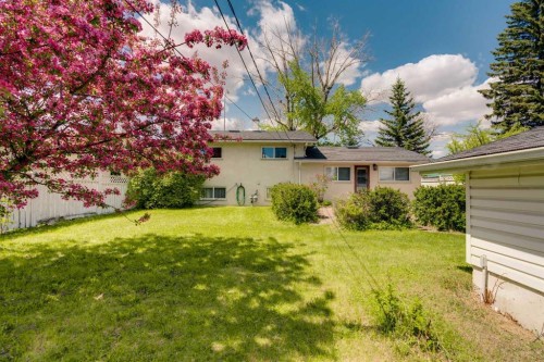 8432 Elbow Drive Sw, Calgary, AB - Outdoor