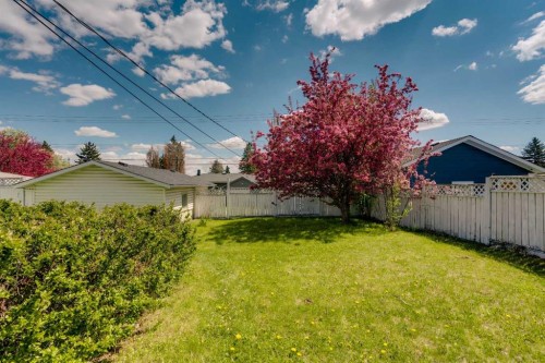 8432 Elbow Drive Sw, Calgary, AB - Outdoor
