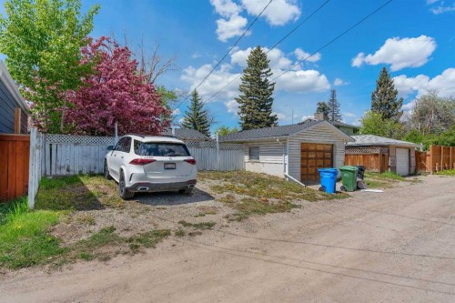 8432 Elbow Drive Sw, Calgary, AB - Outdoor