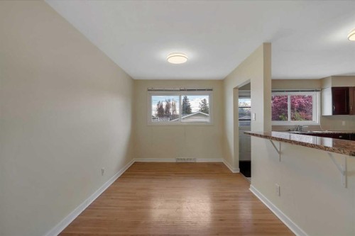 8432 Elbow Drive Sw, Calgary, AB - Indoor Photo Showing Other Room