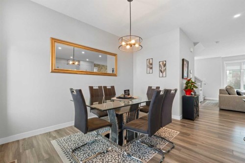 32 Evanscrest Court Nw, Calgary, AB - Indoor Photo Showing Dining Room