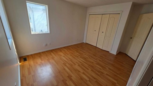 155 Applefield Close Se, Calgary, AB - Indoor Photo Showing Other Room