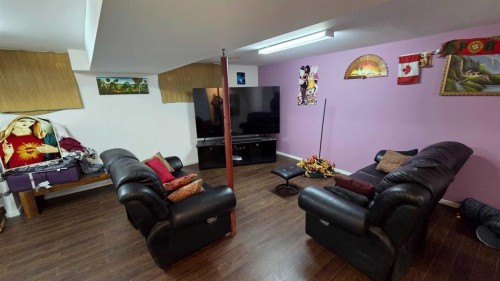 155 Applefield Close Se, Calgary, AB - Indoor